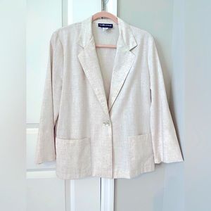 •Sag Harbor• Linen blend blazer Mother of Pearl Button